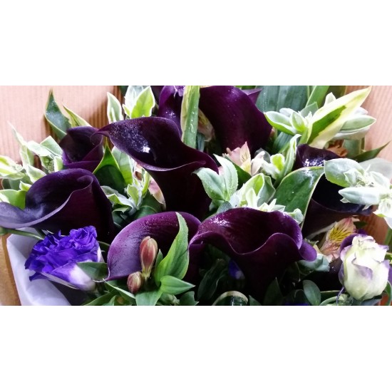 Black Color Calla Lily Bouquet